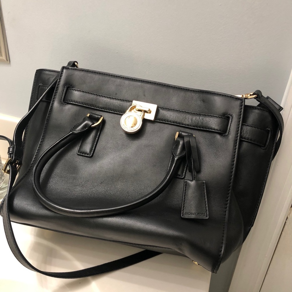 Pre-owned Michael Kors satchel handbag.